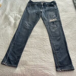 Women’s Levi’s 711 skinny jeans size 31